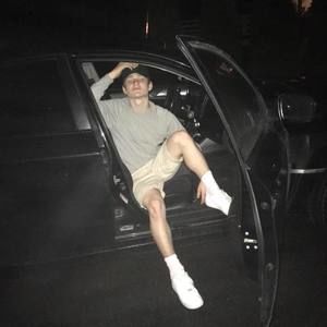 Meet your Posher, Jeremi